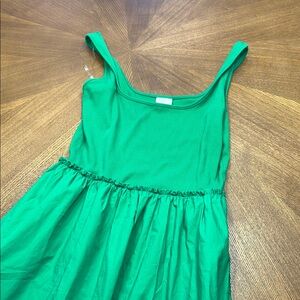 Green Sleeveless Dress